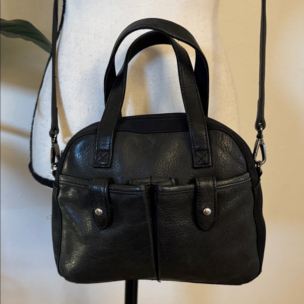 Fossil Black Leather Handbag with strap for crossbody